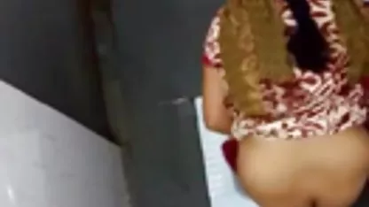 شما در حال تماشای او در حالی دانلود فیلم سکسی پسر و مادر که او لباس برای شما