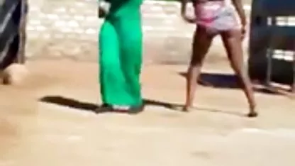 Ms پاریس متولد شد به عنوان یک نشان از مادروپسرسکسی عشق, مادر, تابو